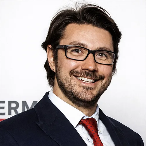 Emre Sandan، وسيط يخوت في Denison Yachting